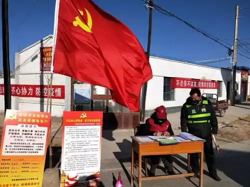 疫情防控她力量巾帼志愿者防疫一线默默绽放的铿锵玫瑰