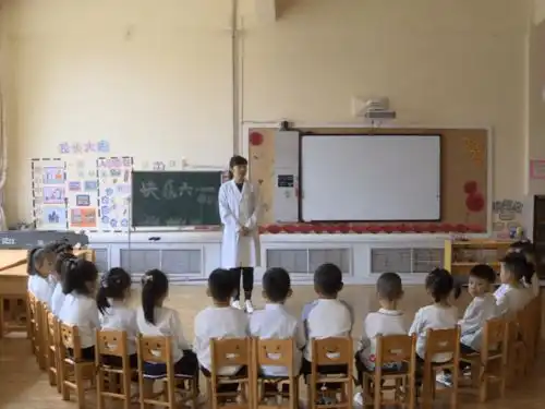 市妇幼保健计划生育服务中心开展爱心义诊呵护儿童健康