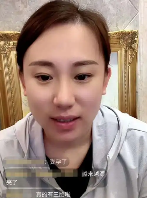 三胎流产后,丫蛋携徒弟合唱飙高音状态不俗,二胎女儿似足小鹏飞