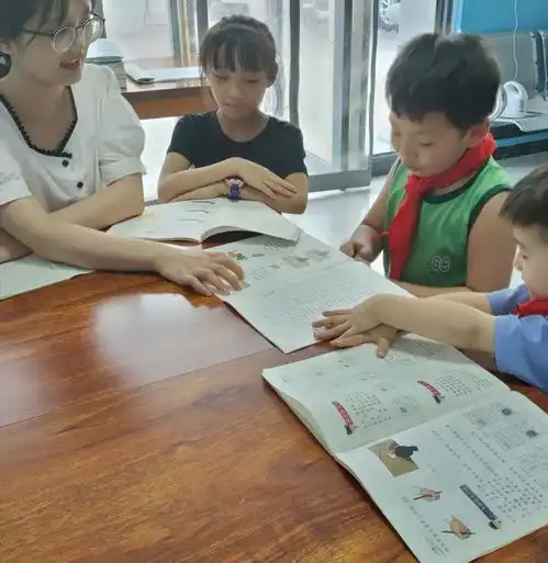 蒲公英阳光支教,呵护心灵成长