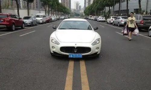 车主注意这3个地方禁止掉头,最后一个地方掉头直接扣12分