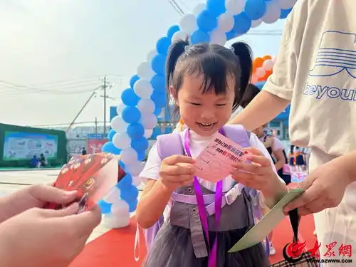 氛围感拉满德州各小学花式迎接一年级小萌新