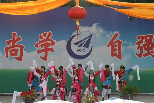 我院庆祝五四青年节暨第五届校园文化艺术节开幕