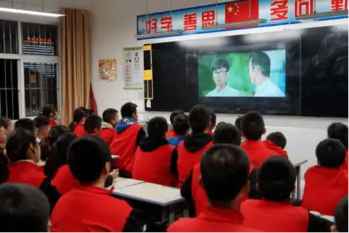 濉溪县中小学多种形式喜迎国庆
