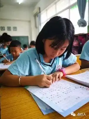 亲近母语爱上经典暨南头三鑫学校母语文化节
