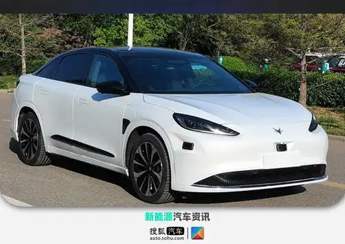极狐新车规划曝光全新轿车及suv将于2023年亮相