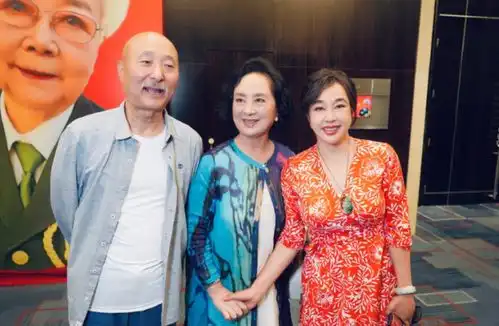 刘晓庆出席活动,陈佩斯和朱时茂到场,都感谢93岁田华老师知遇之恩