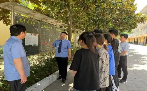 河南镇平枣园镇初级中学开展法治教育活动纪实